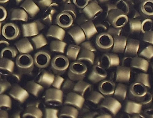 Japanska pärlor Treasure cylinder matt gammalt grönt guld 3,3mm.8/0 100gr. 8428885229347