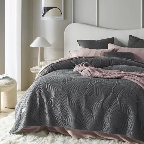 ROOM99 Feel elegant överkast i mörkgrå 220 x 240 cm, mångsidig, filt, sängöverkast eller sofföverkast, för säng och soffa, täcke, stil, perfekt som bedspread sammet 5908224009029