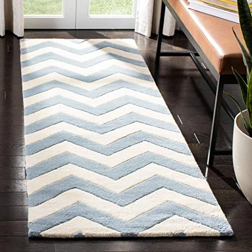 Safavieh modern handtuftad löparmatta, Chatham kollektion, CHT715, i blått/elfenben, 69 x 213 cm för vardagsrum, sovrum eller valfritt inomhusutrymme 683726774747